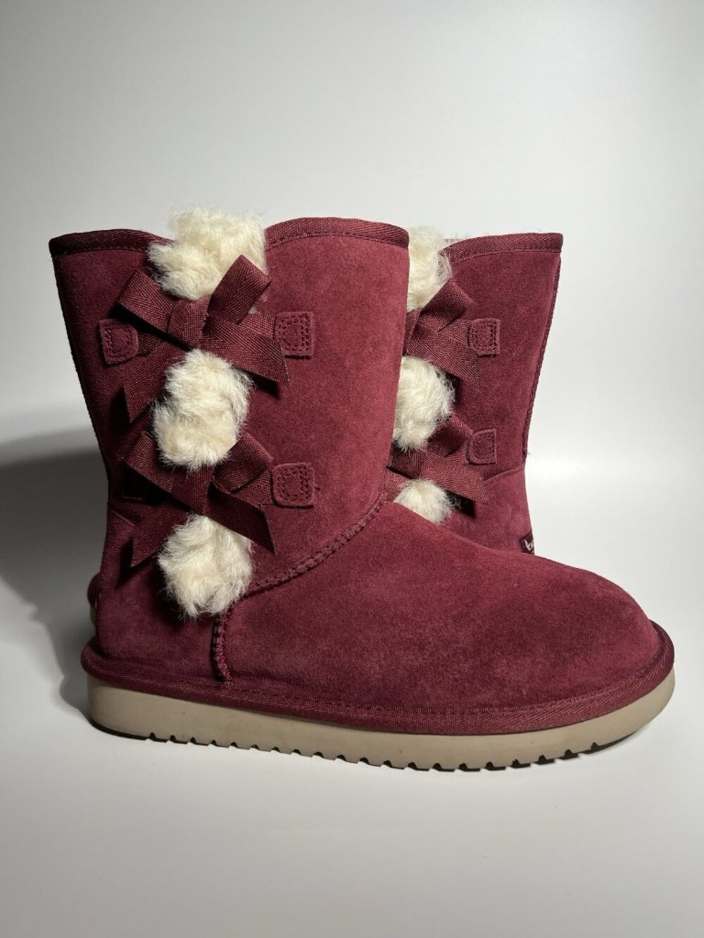 Koolaburra by UGG Victoria Short Bow Boots Burgundy Suede Women’s Size 7